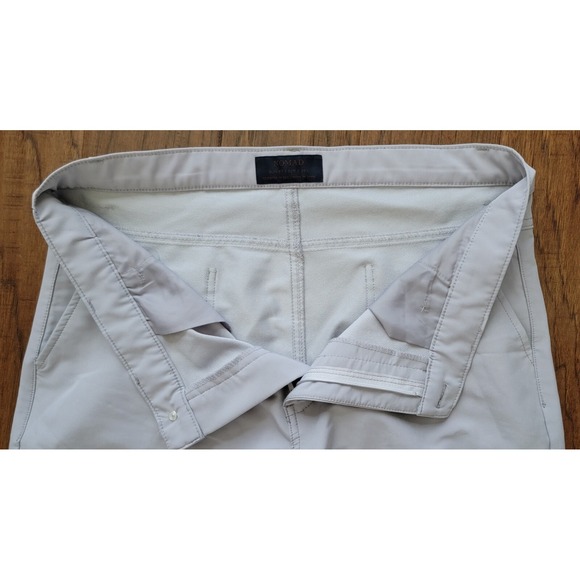 Nomad Men's Tech FF Chino Light Gray Golf Slim Fit Pants Size 32x30 - Picture 3 of 5